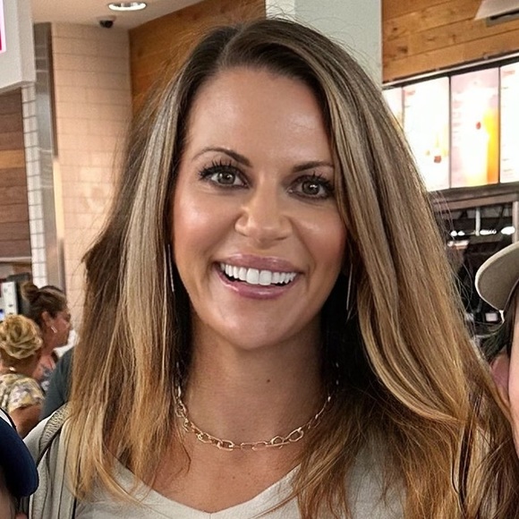 Meet your Posher, Kimberly - Picture 1 of 1